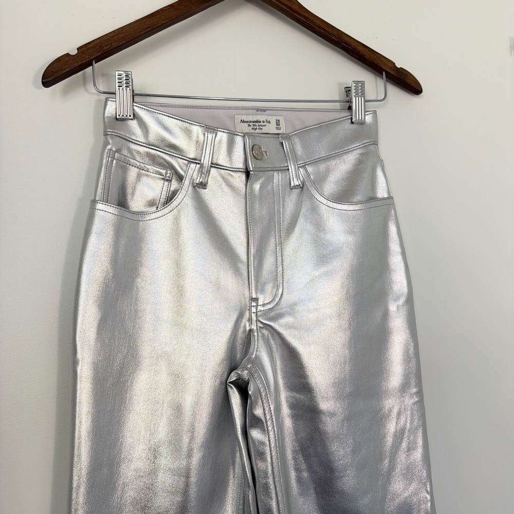 Abercrombie & Fitch Shimmering Silver High-Rise Pants-metalic silver - Picture 4 of 8